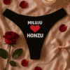 Lingerie s textem "Miluju Honzu" a srdcem, romantický dárek pro zvláštní příležitosti.