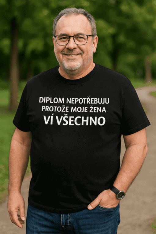 Oblečení s vtipem a precizností.