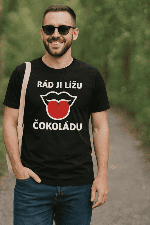 Označení, módní tričko s potiskem.