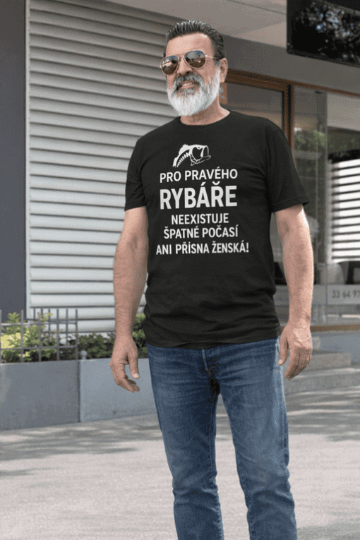 Tričko pro vášnivé rybáře s weekendovým motivem a vtipným nápisem. Ideální pro každého milovníka rybaření.