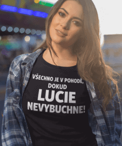 Dámské trika s nápisy, pohodlné a stylové.