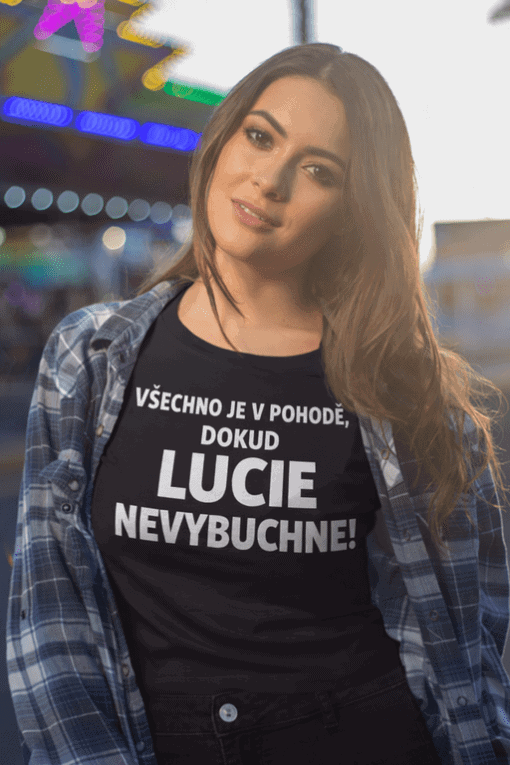 Dámské trika s nápisy, pohodlné a stylové.