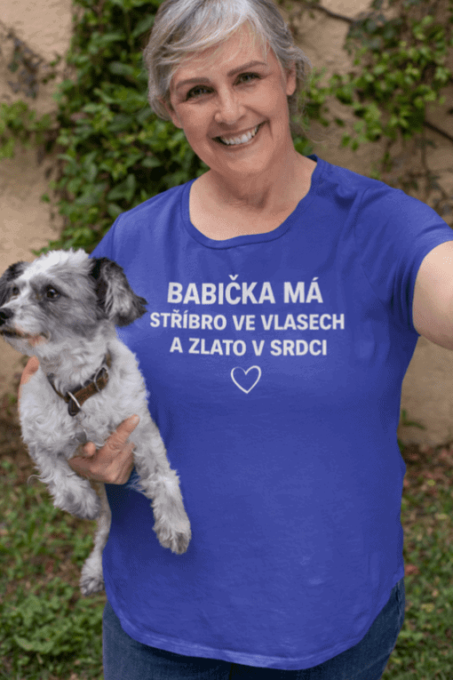 Nápadité dámské tričko s osobním textem pro babičky, ideální dárek pro milované prarodiče.