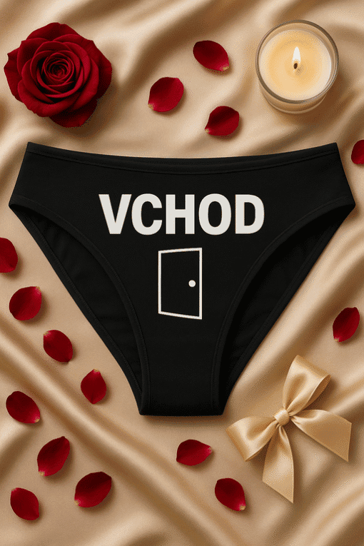 Vstupní trenýrky s vtipným nápisem VCHOD a ikonou dveří, ideální dárek nebo zábavný doplněk.